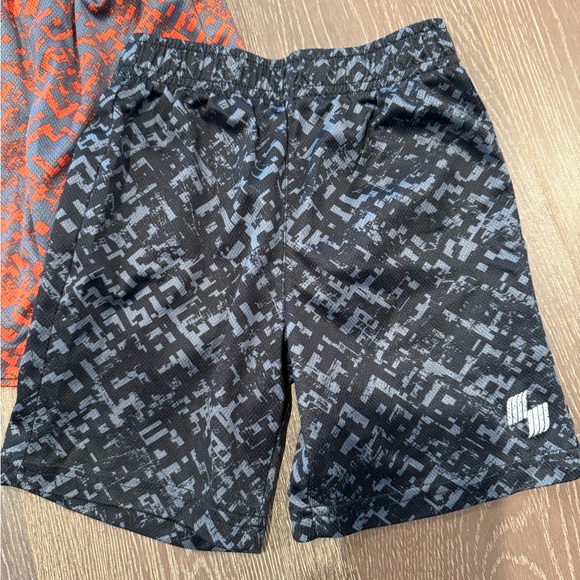 2 Piece Bundle Lot PLACE Patterned Athletic Shorts Set - Picture 2 of 4